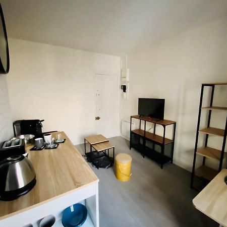 Enghien-Les-Bains: Studio Au Coeur Du Centre Ville. 外观 照片