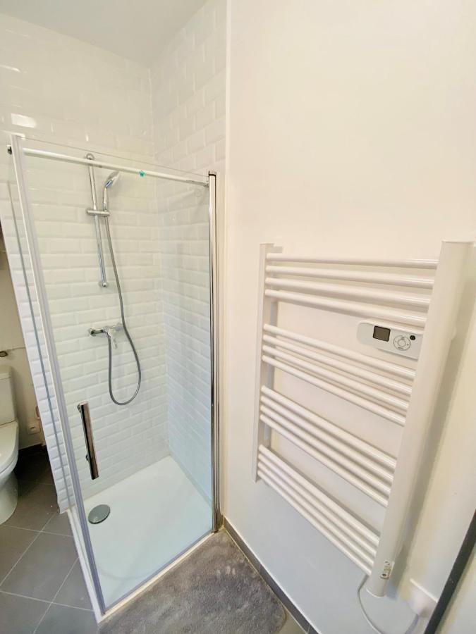 Enghien-Les-Bains: Studio Au Coeur Du Centre Ville. 外观 照片